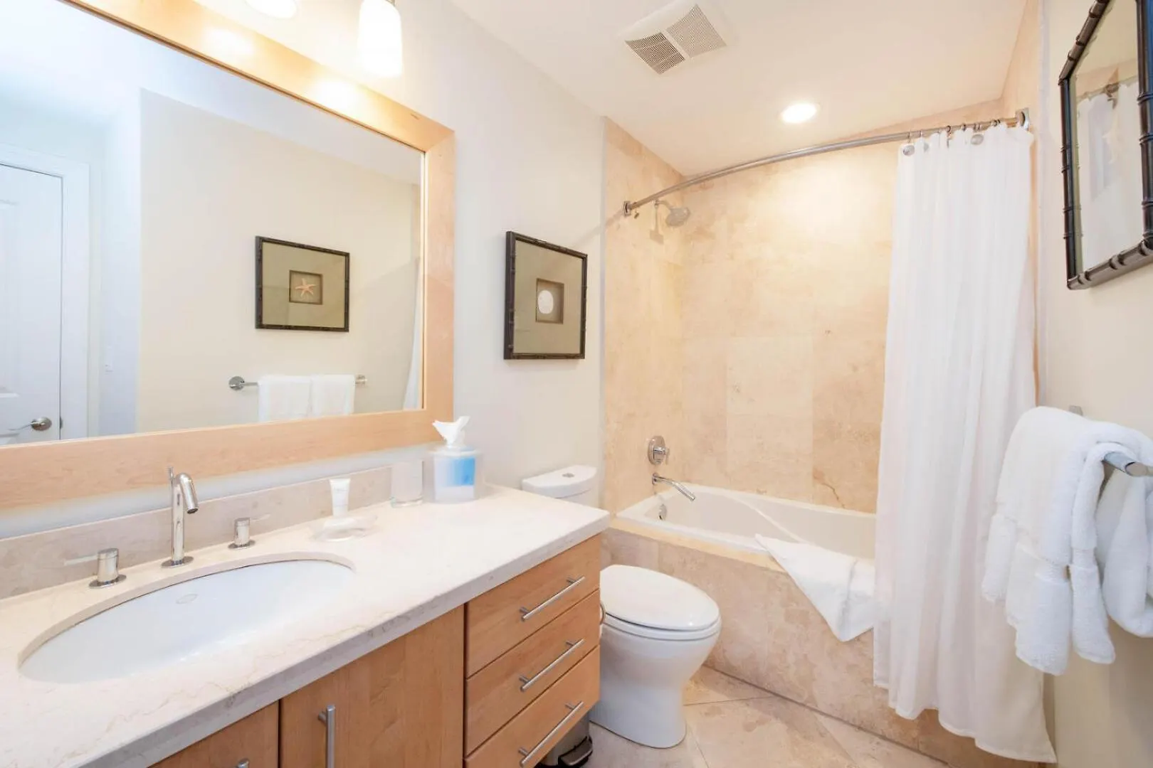 Apartment Beachcomber 34 George Town Cayman Islands